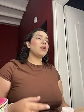 Snapshot of krisstenSantos chatting on October 16, 11:44 am krisstenSantos online show from October 16, 11:44 am