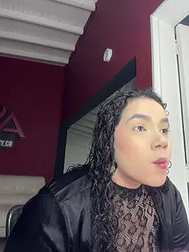 krisstenSantos online show from January 15, 1:37 pm