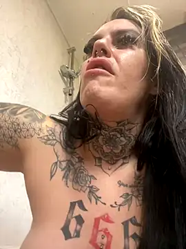 DIRTY PAISLEY X online show from October 10, 11:20 am