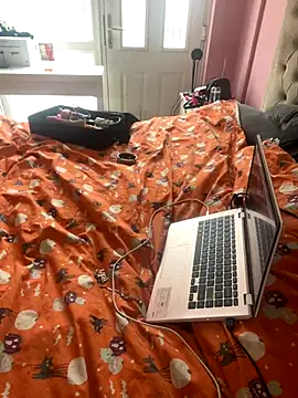 DIRTY PAISLEY X online show from October 15, 9:53 am