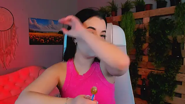 leslierowe  online show from September 25, 5:05 pm