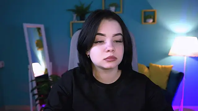 leslierowe  online show from October 16, 4:19 pm