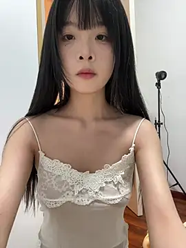 Snapshot of qiqi_x chatting on May 5, 2:14 pm qiqi x online show from May 5, 2:14 pm