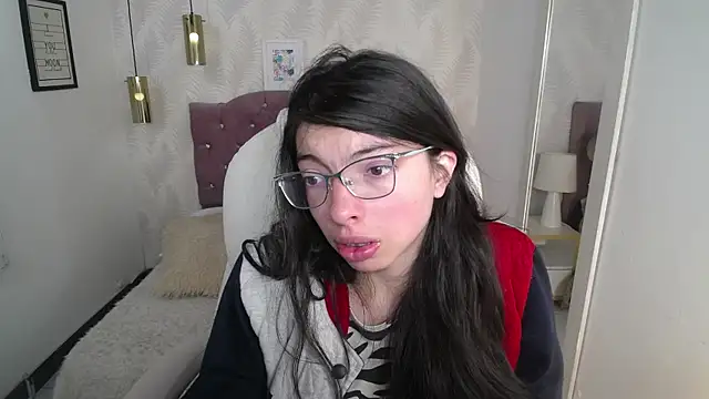 alllyson  online show from December 16, 7:41 pm