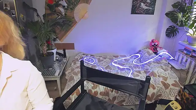 Alexa  Pears online show from September 18, 12:29 pm