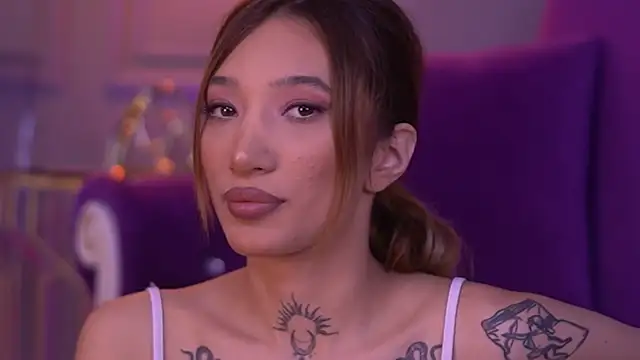 SiennaJayden online show from October 6, 5:43 pm