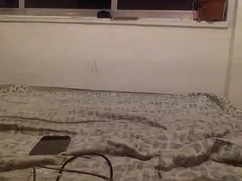Snapshot of gisele23cm chatting on January 10, 2:13 am gisele23cm online show from January 10, 2:13 am