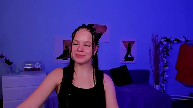 BetsyKiss online show from October 18, 5:14 pm