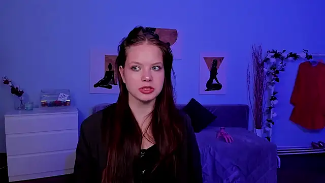 BetsyKiss online show from October 24, 5:15 am