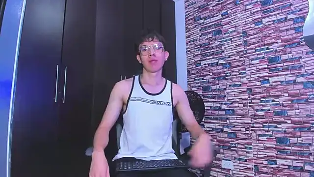 Dominic Carmine online show from October 19, 2:07 pm