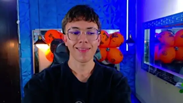 Dominic Carmine online show from October 23, 7:56 pm