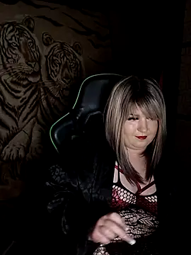 YuliiaSan online show from October 27, 9:08 pm