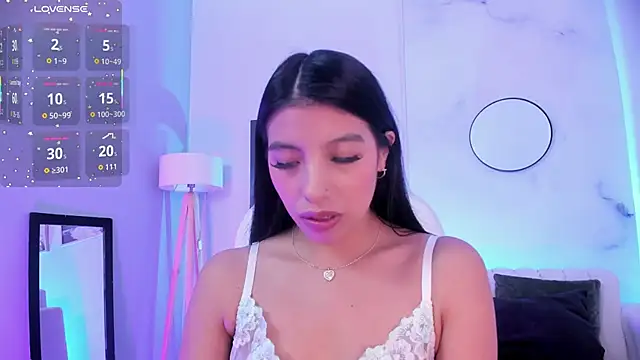 Tiffany Low online show from November 5, 12:27 pm