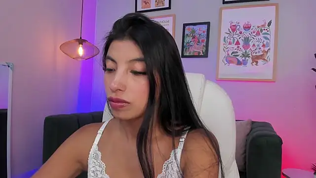 Tiffany Low online show from July 4, 5:41 pm