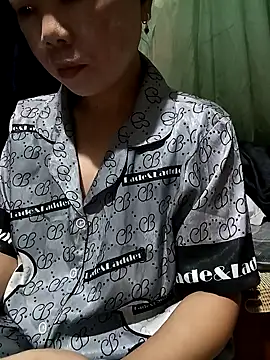 Snapshot of Tary_toot chatting on September 29, 11:31 pm Tary toot online show from September 29, 11:31 pm