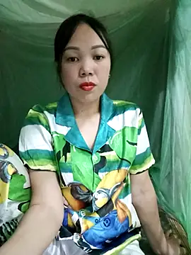 Snapshot of Tary_toot chatting on October 9, 2:04 pm Tary toot online show from October 9, 2:04 pm