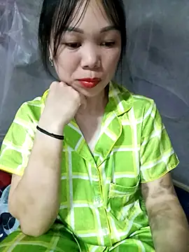 Snapshot of Tary_toot chatting on October 14, 10:49 am Tary toot online show from October 14, 10:49 am