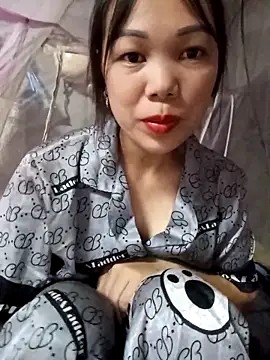 Snapshot of Tary_toot chatting on October 17, 12:41 pm Tary toot online show from October 17, 12:41 pm