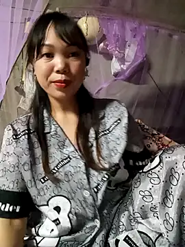 Snapshot of Tary_toot chatting on October 26, 2:01 pm Tary toot online show from October 26, 2:01 pm