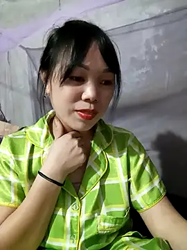 Snapshot of Tary_toot chatting on November 12, 1:55 pm Tary toot online show from November 12, 1:55 pm