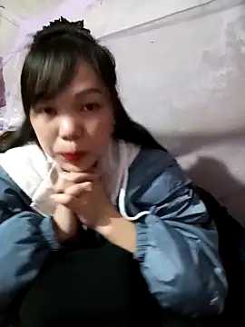 Snapshot of Tary_toot chatting on November 15, 1:14 am Tary toot online show from November 15, 1:14 am