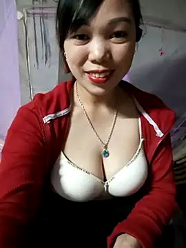 Snapshot of Tary_toot chatting on December 5, 2:14 pm Tary toot online show from December 5, 2:14 pm