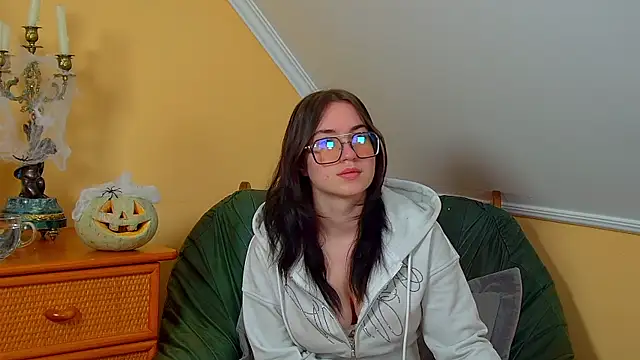 AnneAvery online show from October 31, 6:25 am