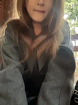 Snapshot of yuki_june chatting on March 9, 7:56 am yuki june online show from March 9, 7:56 am