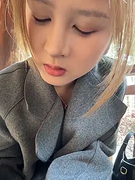 Snapshot of yuki_june chatting on March 12, 7:58 am yuki june online show from March 12, 7:58 am