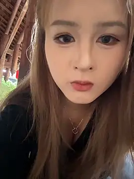 Snapshot of yuki_june chatting on March 22, 8:29 am yuki june online show from March 22, 8:29 am