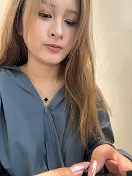 Snapshot of yuki_june chatting on April 13, 7:36 am yuki june online show from April 13, 7:36 am