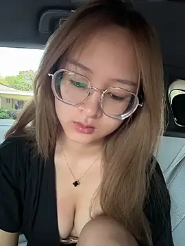 Snapshot of yuki_june chatting on April 30, 7:36 am yuki june online show from April 30, 7:36 am