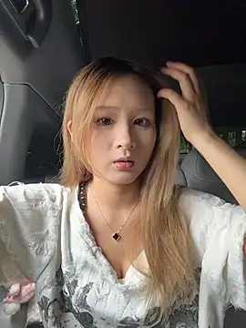 Snapshot of yuki_june chatting on May 17, 8:12 am yuki june online show from May 17, 8:12 am