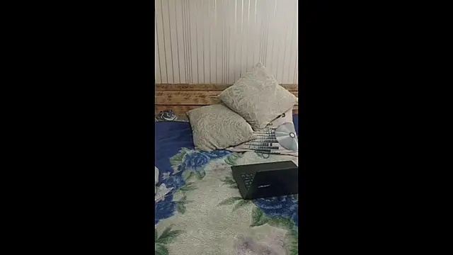 EthelsLover online show from October 4, 10:13 am