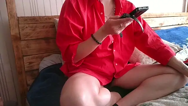 EthelsLover online show from October 14, 9:21 am