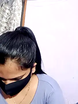 yoursfantasygirl online show from September 18, 4:53 pm