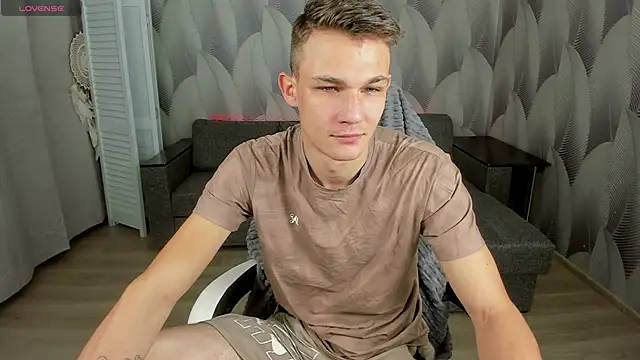 AdamGold01 online show from October 16, 7:26 pm