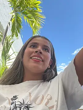 EMILIIA RICHTER   online show from October 18, 7:25 pm