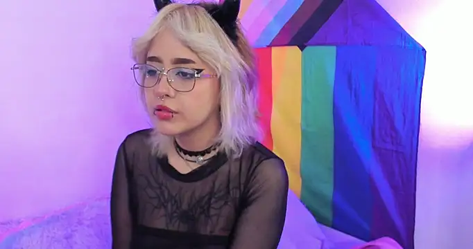 NekoWaifu online show from September 30, 12:32 pm