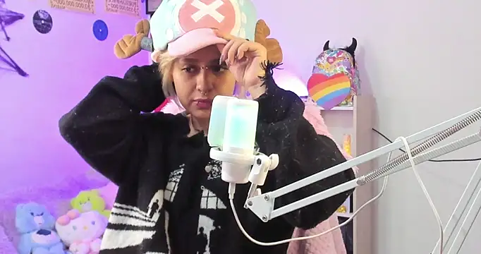 NekoWaifu online show from October 11, 1:20 pm