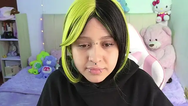 NekoWaifu online show from June 10, 2:38 pm