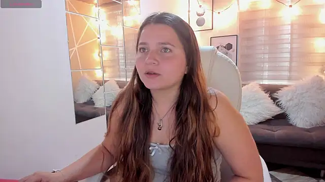 Snapshot of sophiee09_ chatting on November 22, 2:49 pm sophiee09 online show from November 22, 2:49 pm