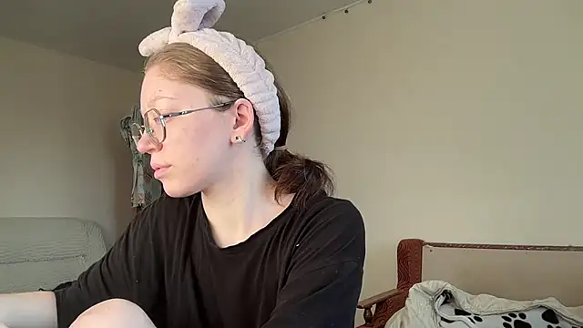 MargarettNewbie online show from September 26, 4:16 am