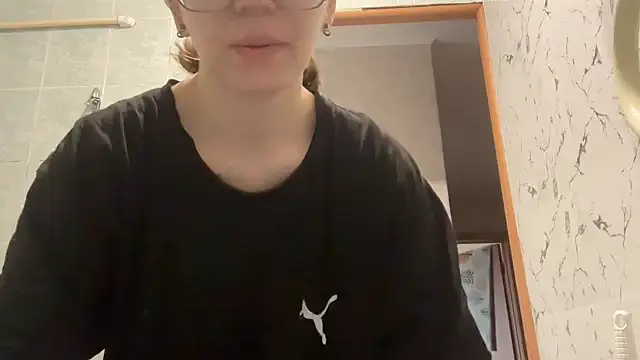 MargarettNewbie online show from September 27, 4:06 am