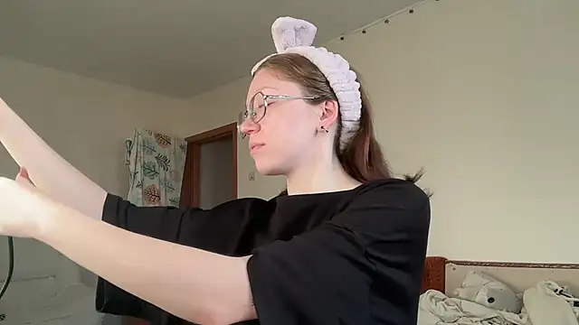 MargarettNewbie online show from October 4, 4:21 am