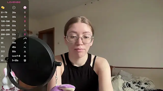 MargarettNewbie online show from October 24, 4:31 am