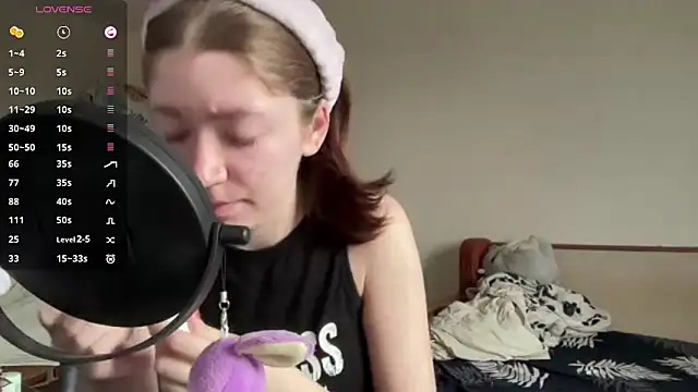 MargarettNewbie online show from October 31, 4:35 am