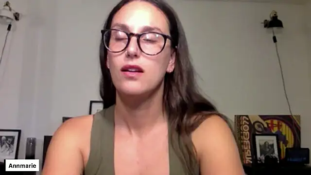 annmarieferrara online show from October 11, 8:40 pm