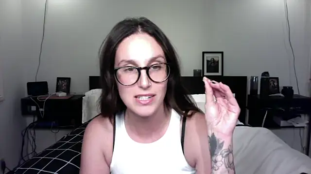 annmarieferrara online show from January 16, 3:43 am