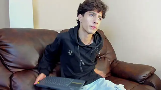 Snapshot of Xam_Collen chatting on November 14, 3:22 pm Xam Collen online show from November 14, 3:22 pm